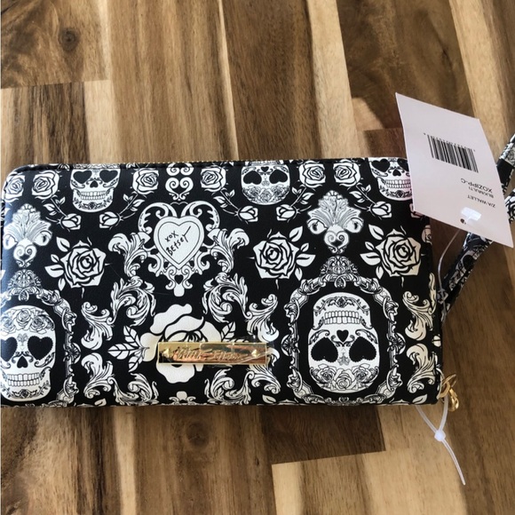 Betsey Johnson metal sugar skull sign wallet wristlet bag purse gift - Picture 4 of 5